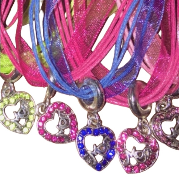 MOM Heart Pendant Ribbon Necklace Bright Neon Pink Red Blue Yellow Black - Picture 4 of 10